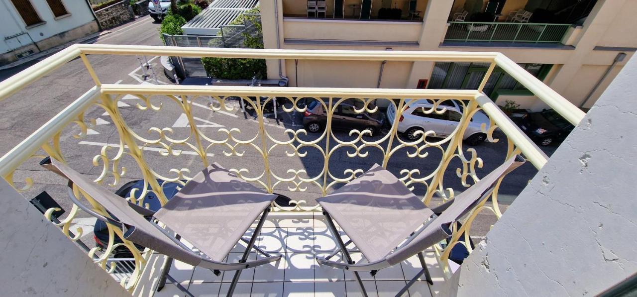 Hotel Villa Anthea Garda  Esterno foto