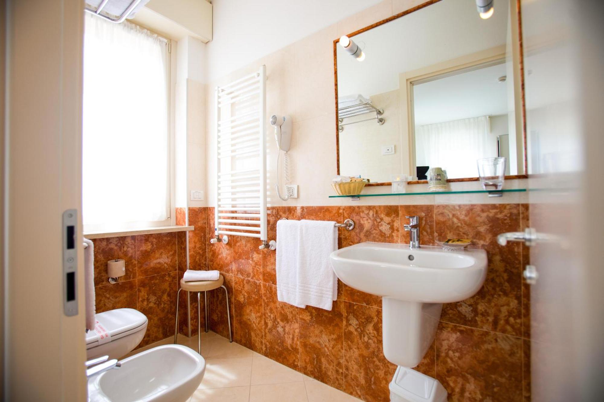 Hotel Villa Anthea Garda  Esterno foto