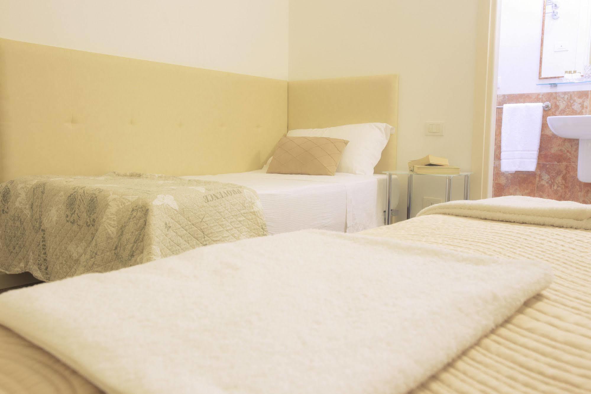 Hotel Villa Anthea Garda  Esterno foto